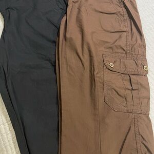 2 Tommy cargo cropped pants